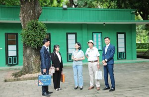 Lễ dâng hương tại Di tích Phủ Chủ Tịch chào mừng Quốc Khánh mừng 2 tháng 9.